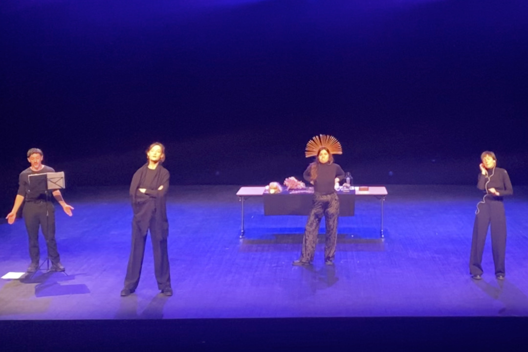 Photographie du spectacle Mythique(s), création de la compagnie Ultimato, mise en scène de Léna Bokobza-Brunet.